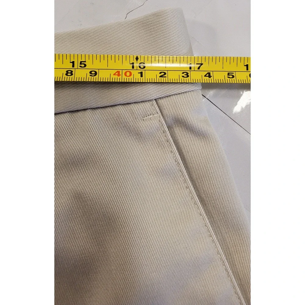 Dockers Signature Khaki D4 Relaxed Fit Pants Mens 33x32 Tan Beige Cotton Chinos